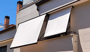 Toldos en Miralcampo.